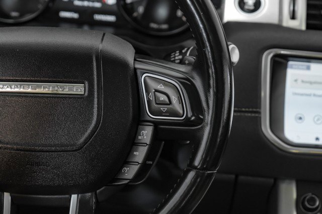 Used 2017 Land Rover Range Rover Evoque SE Premium image 15