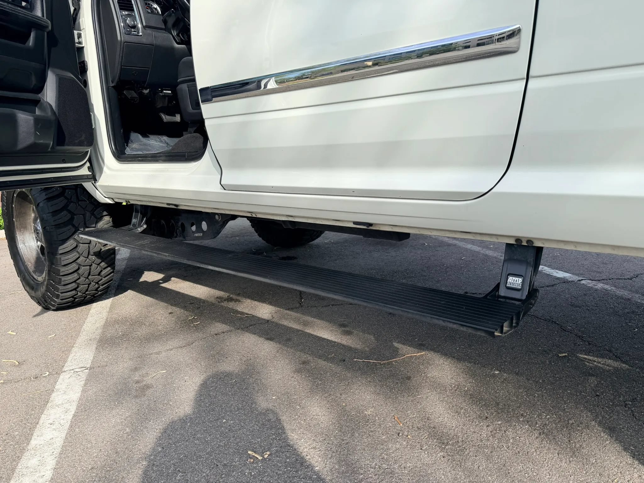 Used 2016 RAM 2500 Laramie AWD/4WD image 9