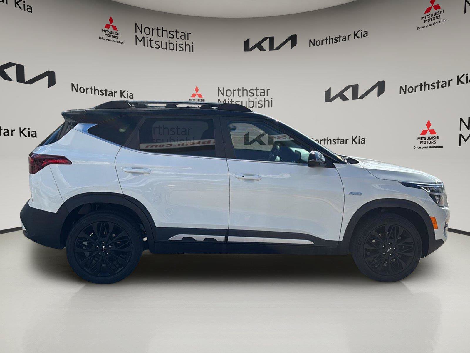 Used 2022 Kia Seltos Nightfall Edition AWD/4WD image 12