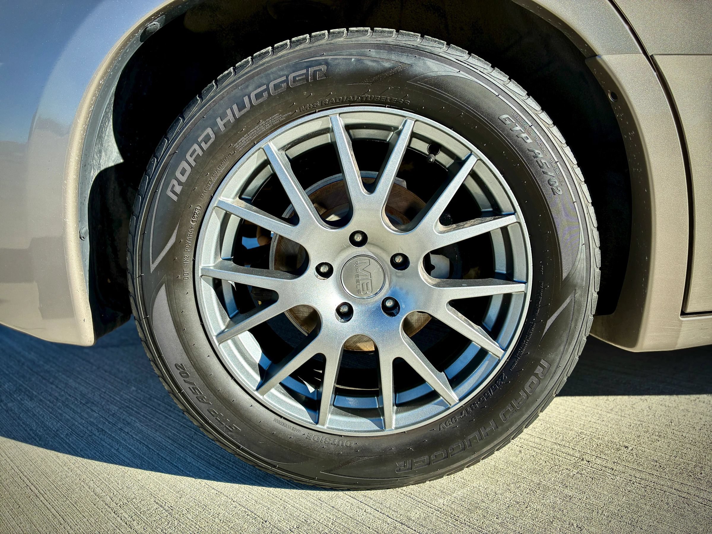 Used 2003 Pontiac Bonneville SLE FWD image 34