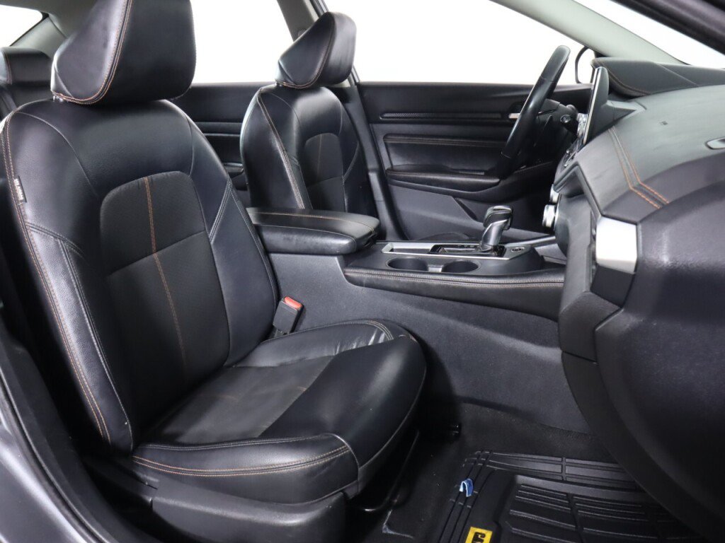 Used 2020 Nissan Altima 2.5 SR FWD image 36