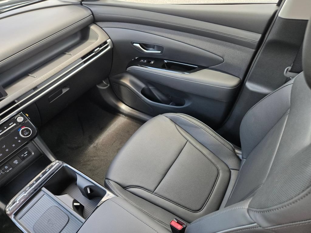 New 2026 Hyundai Tucson Limited FWD image 19