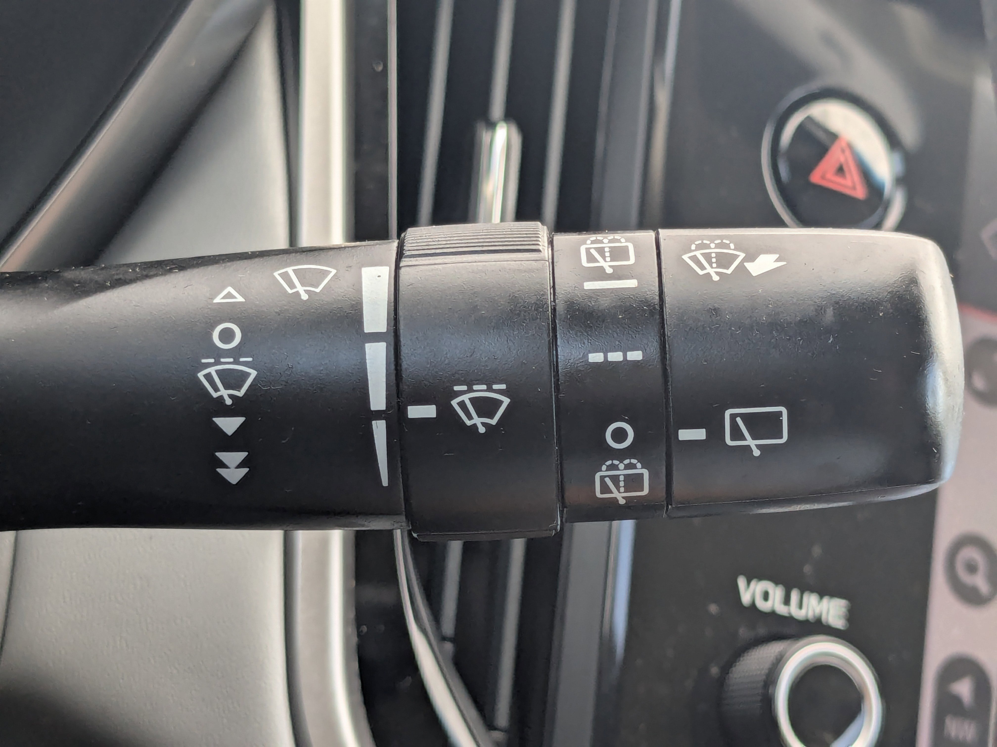 Used 2020 Subaru Outback Limited image 32