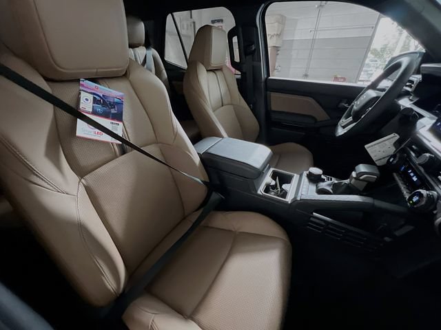 New 2026 Toyota 4Runner Limited AWD/4WD image 28