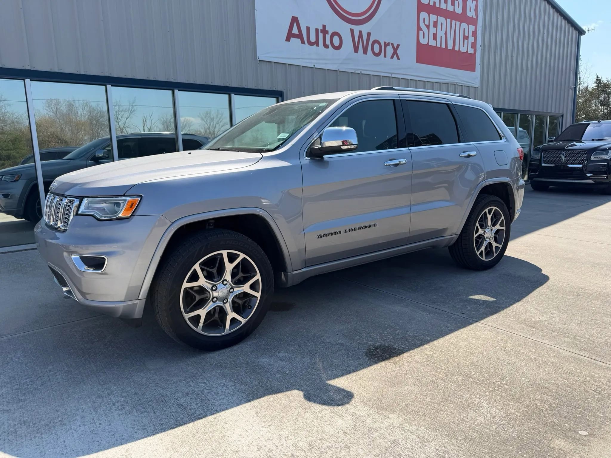 Used 2019 Jeep Grand Cherokee Overland image 44