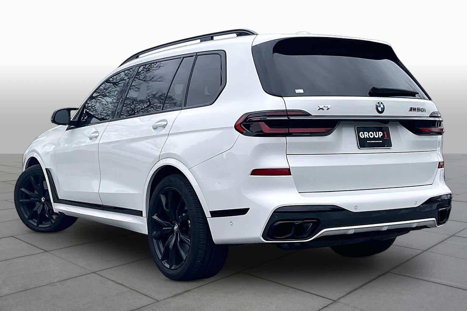 Used 2024 BMW X7 M60i w/ M Sport Professional Package AWD/4WD image 11