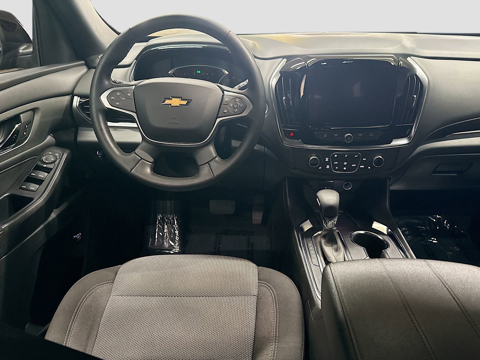 Used 2023 Chevrolet Traverse LT w/ LPO, Floor Liner Package image 25