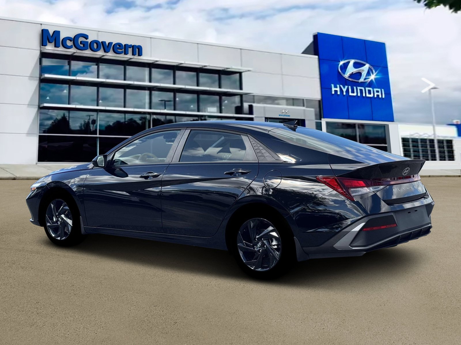 New 2026 Hyundai Elantra Sport FWD image 4