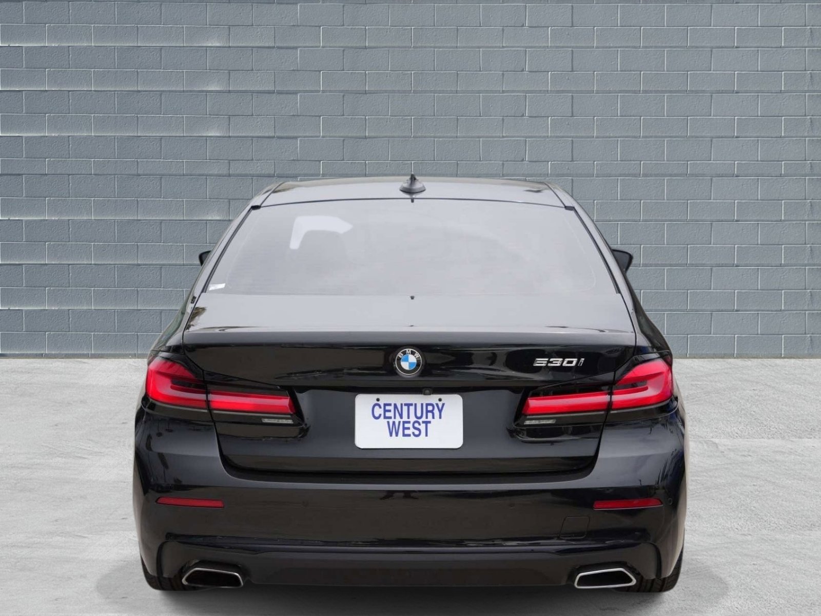 Used 2022 BMW 530i w/ Premium Package RWD image 4