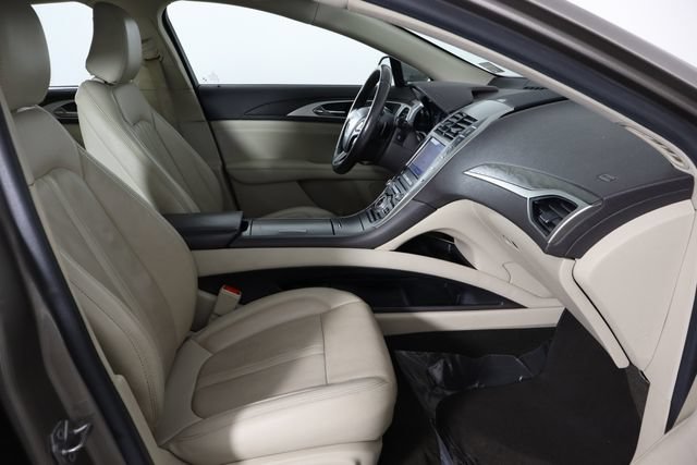 Used 2020 Lincoln MKZ Reserve w/ Elements Package FWD image 18