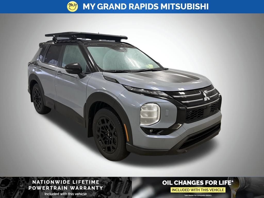 New 2026 Mitsubishi Outlander AWD image 1