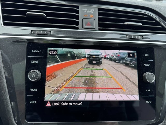 Used 2022 Volkswagen Tiguan SE image 22