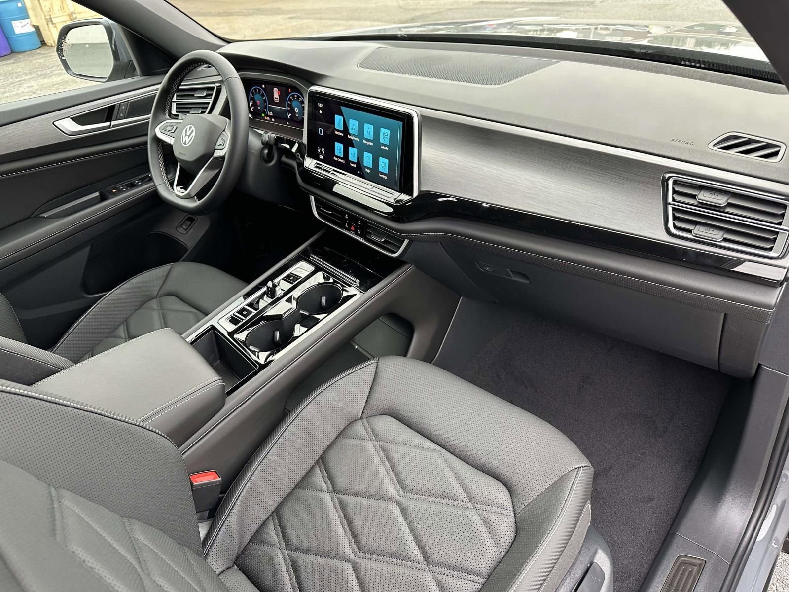 New 2026 Volkswagen Atlas Cross Sport SE image 12