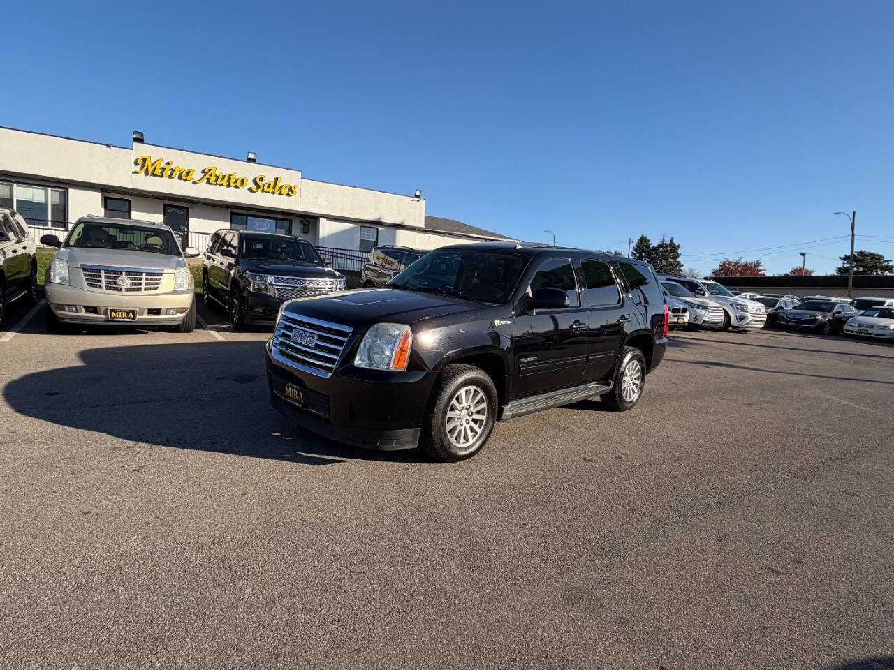 Used 2012 GMC Yukon 4WD Hybrid image 2