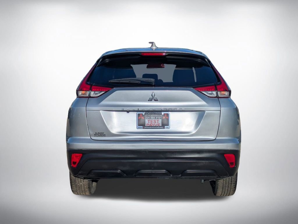Used 2023 Mitsubishi Eclipse Cross LE AWD/4WD image 4