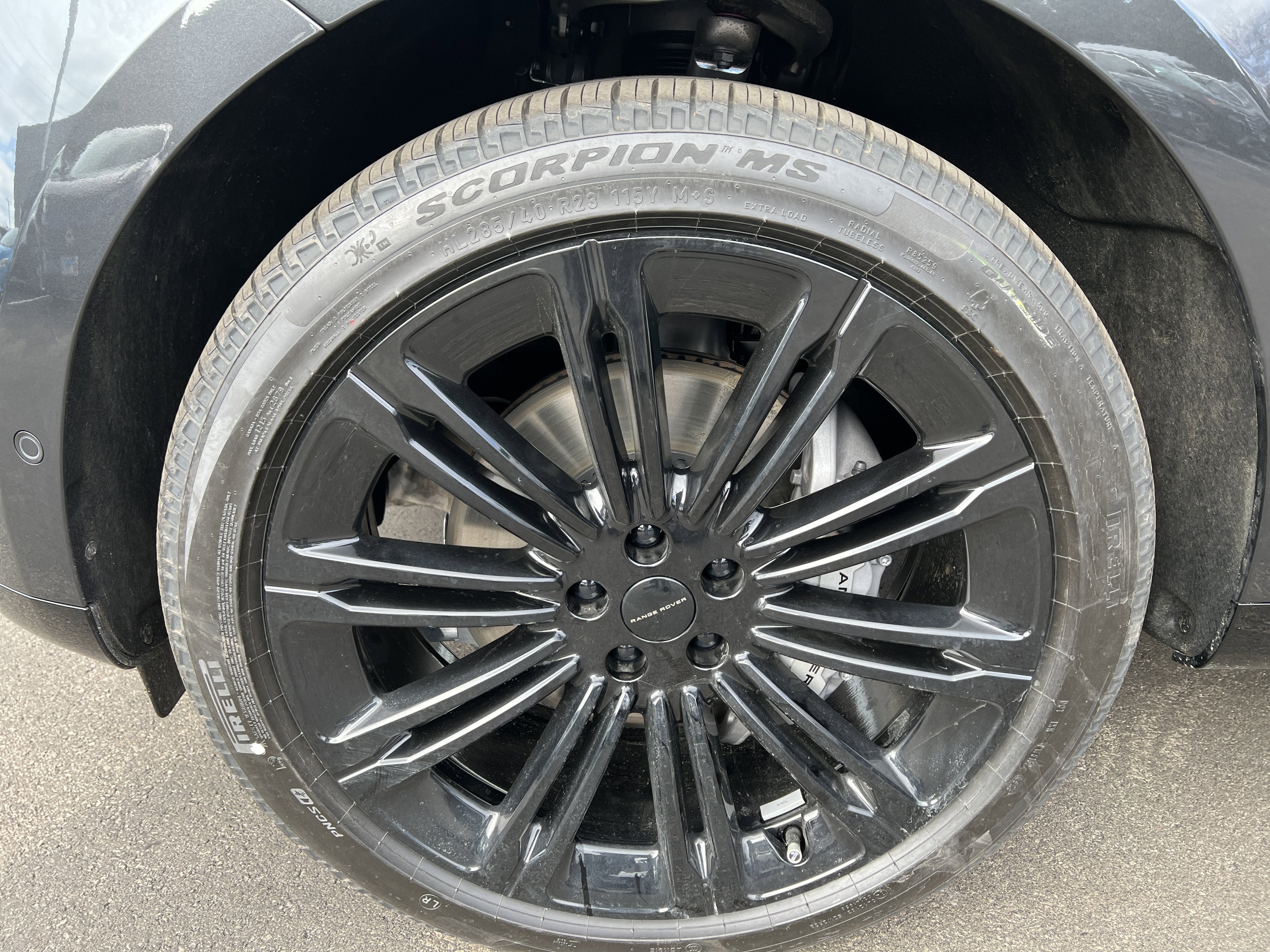 New 2026 Land Rover Range Rover SE image 6