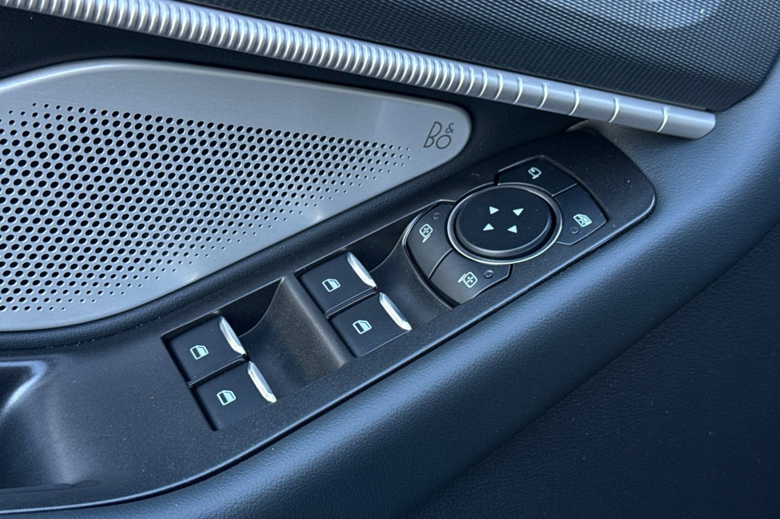 New 2026 Ford Explorer ST w/ Sun And Sound Package image 12