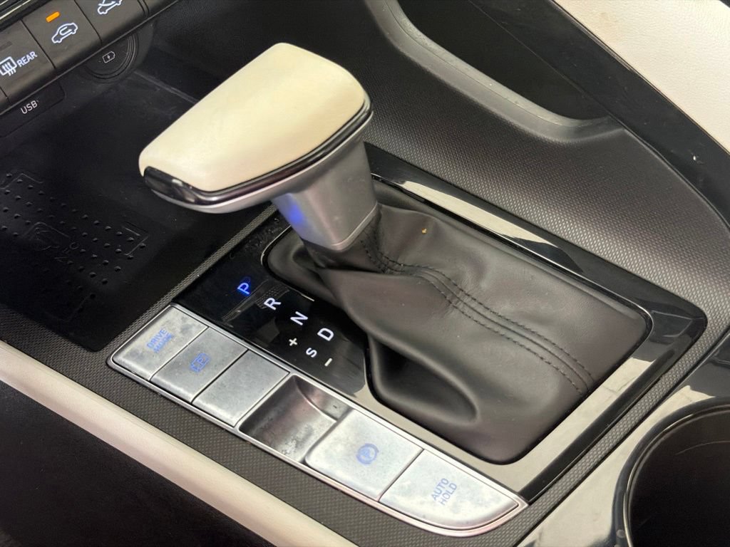 Used 2023 Hyundai Elantra Limited FWD image 24