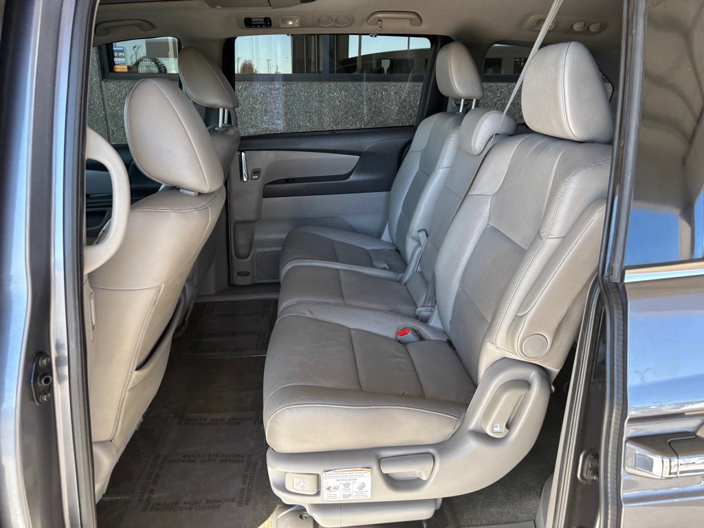 Used 2014 Honda Odyssey Touring Elite image 18