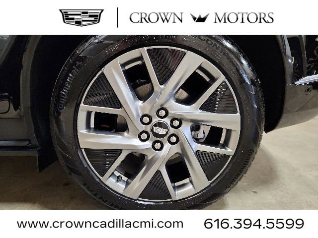 Used 2025 Cadillac Optiq Luxury 2 w/ LPO, Floor Liner Package AWD/4WD image 26