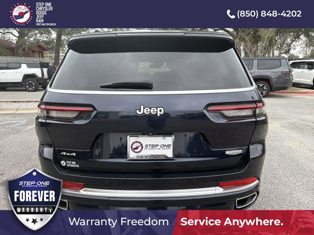 Used 2024 Jeep Grand Cherokee L Summit w/ Rear Seat Video Group I AWD/4WD image 5