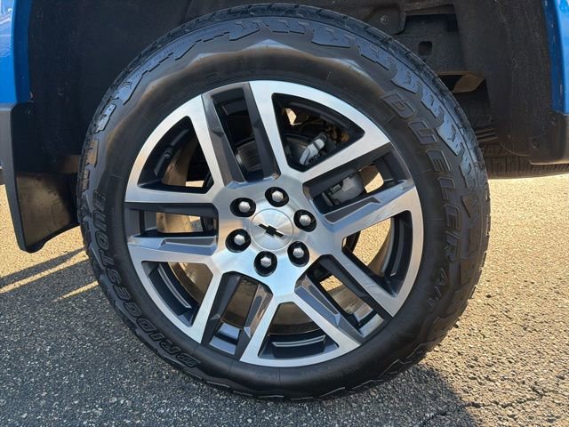 Used 2023 Chevrolet Colorado Z71 w/ Z71 Convenience Package 2 image 11