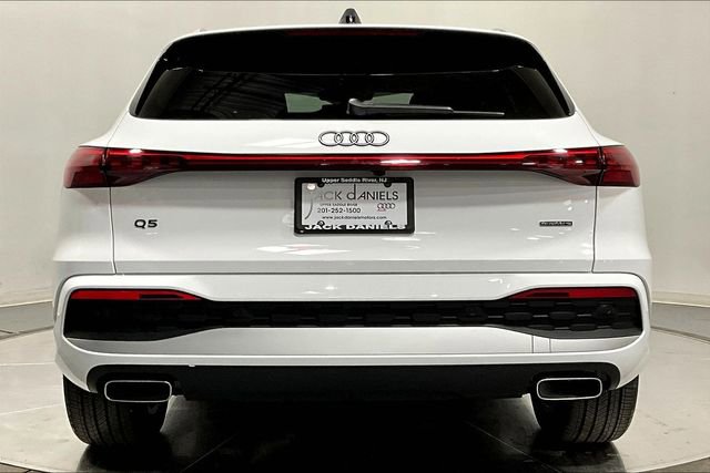 Certified 2025 Audi Q5 Premium w/ Convenience Package AWD/4WD image 4