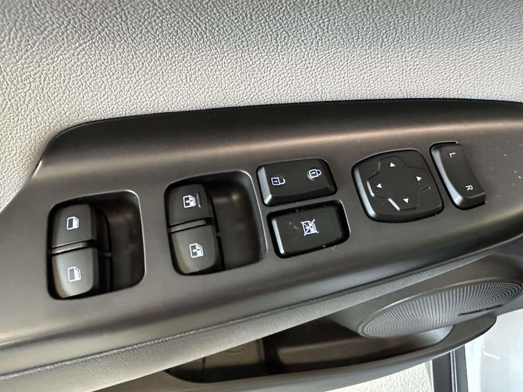 Used 2023 Hyundai Kona Limited w/ Cargo Package AWD/4WD image 20