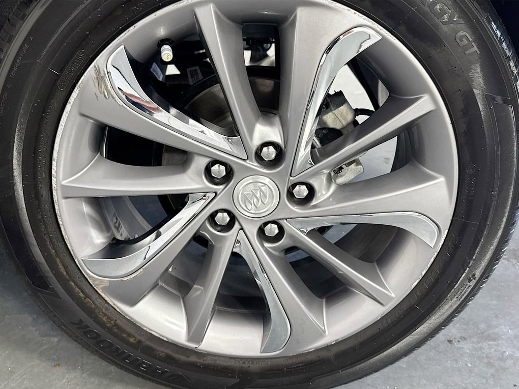 Used 2023 Buick Encore GX Essence w/ Experience Buick Package FWD image 34
