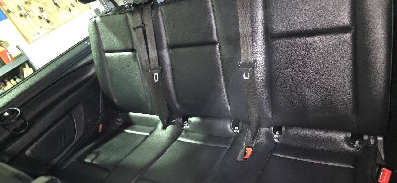 Used 2018 Mercedes-Benz Metris Passenger image 9