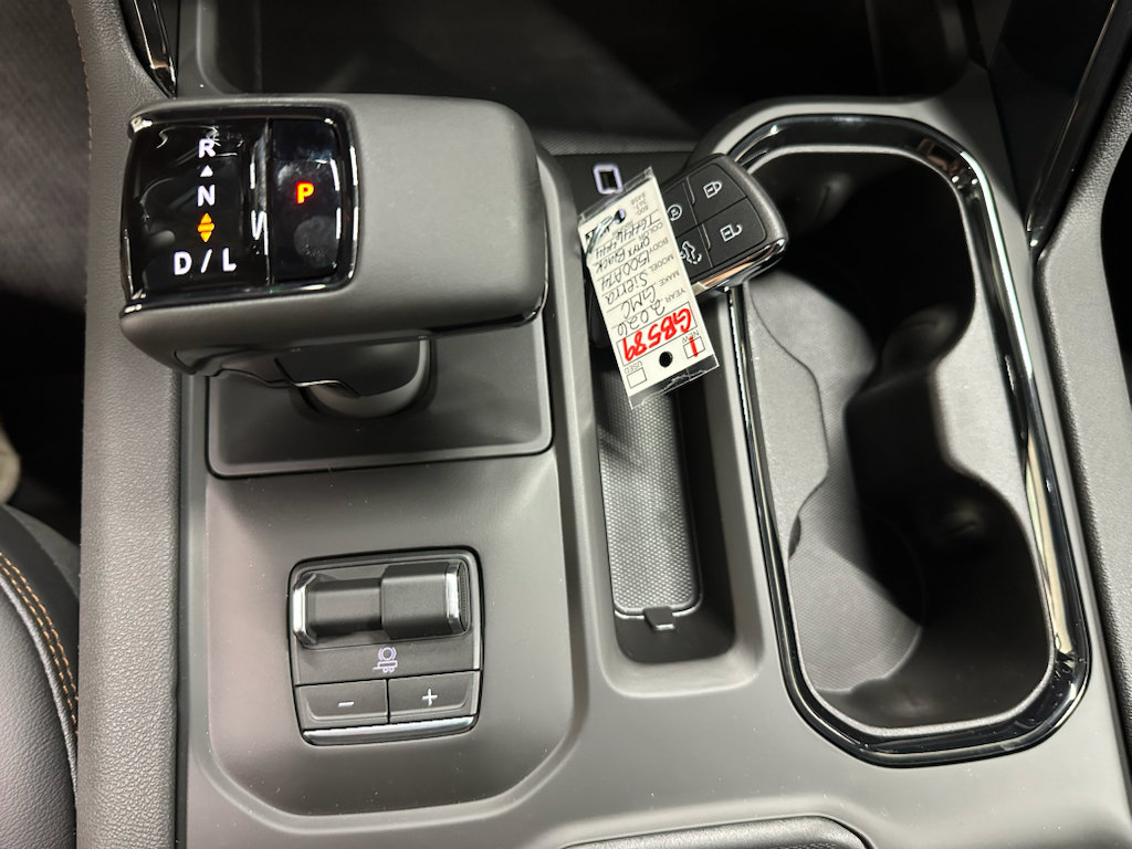 New 2026 GMC Sierra 1500 AT4 w/ AT4 Preferred Package AWD/4WD image 32