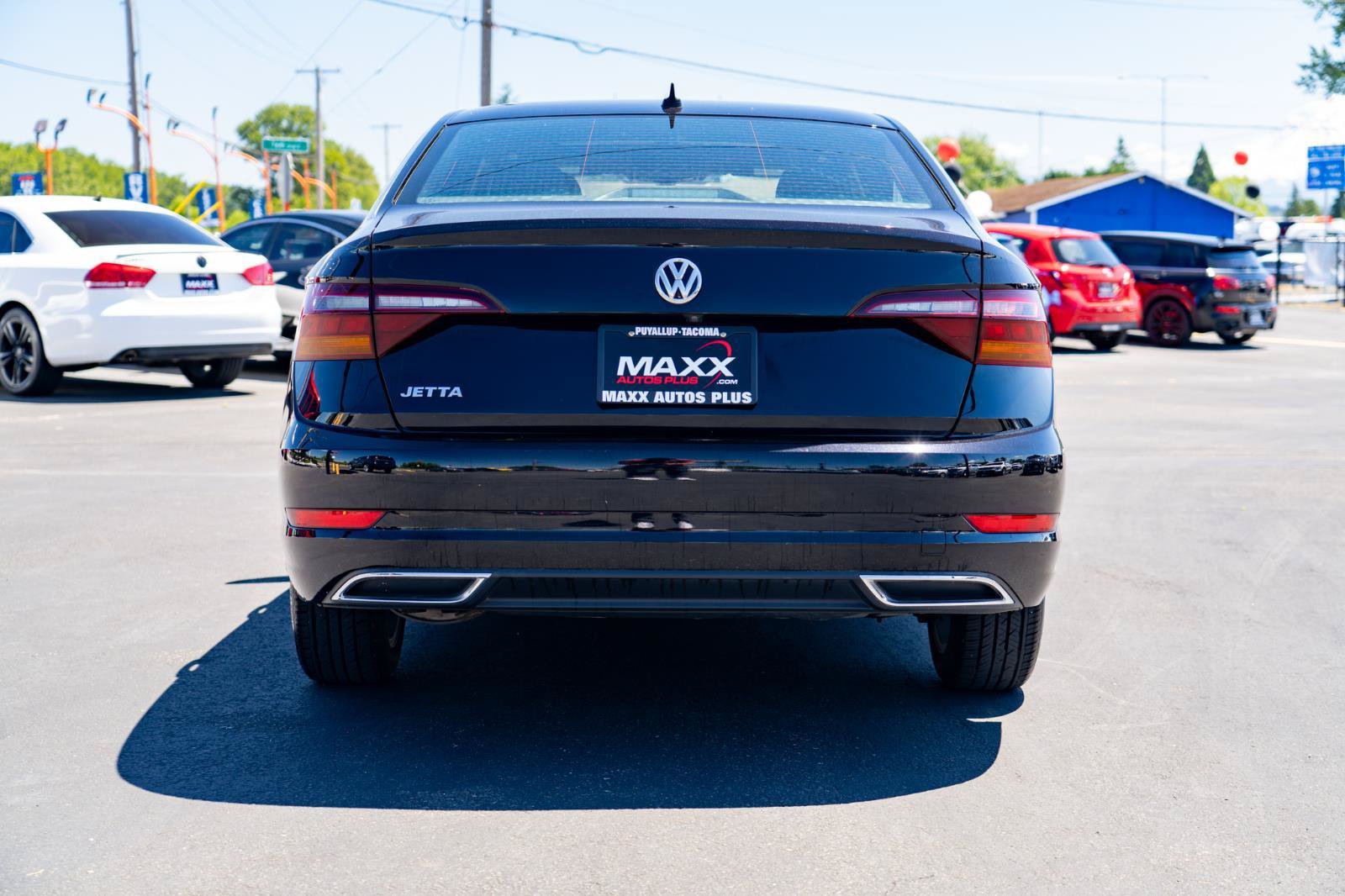 Used 2019 Volkswagen Jetta R-Line FWD image 11