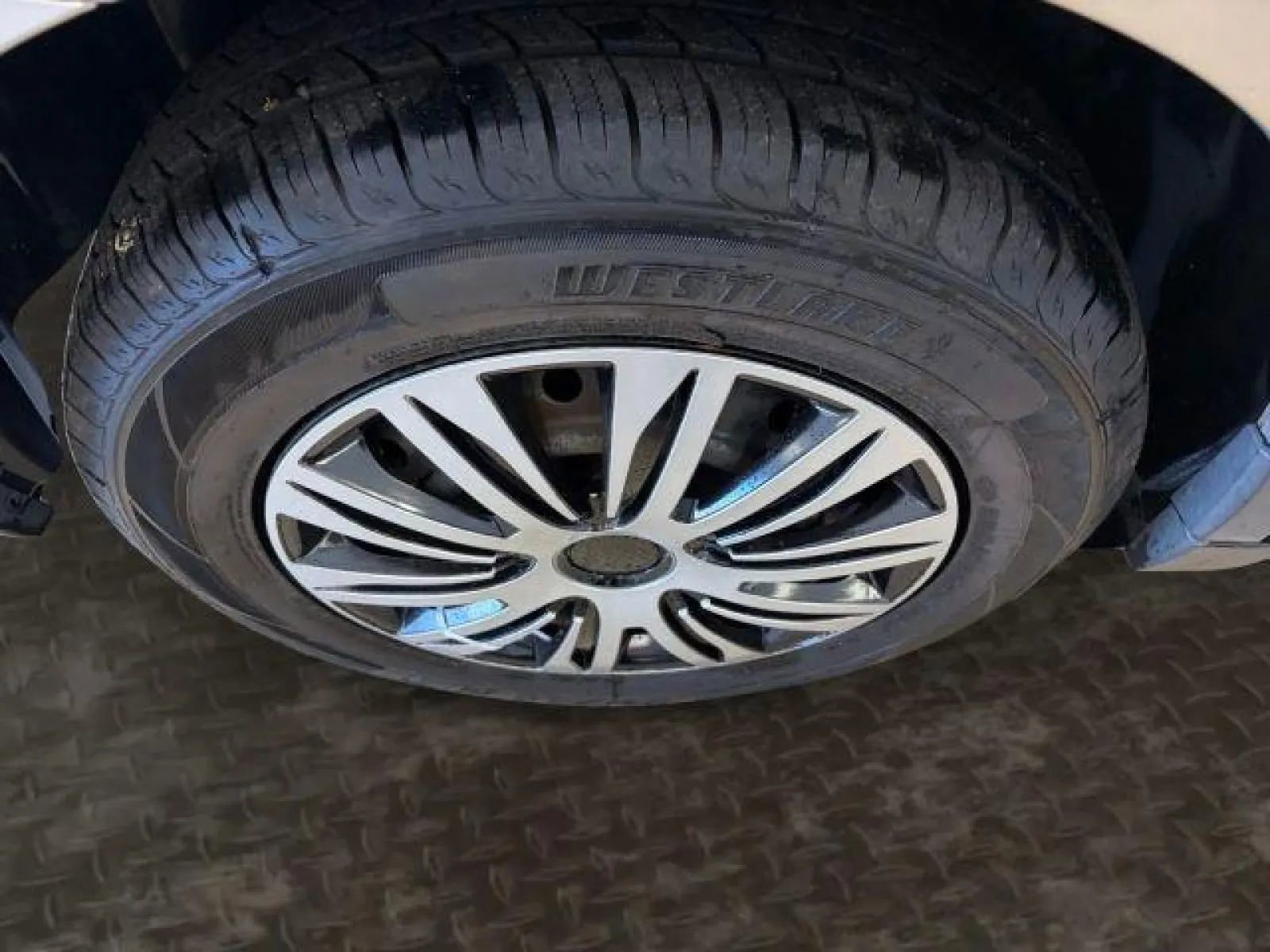 Used 2015 Subaru Outback 2.5i image 30