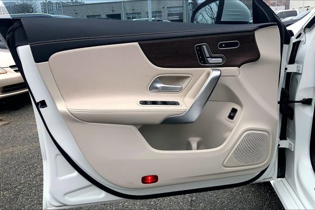 Certified 2022 Mercedes-Benz CLA 250 4MATIC image 18