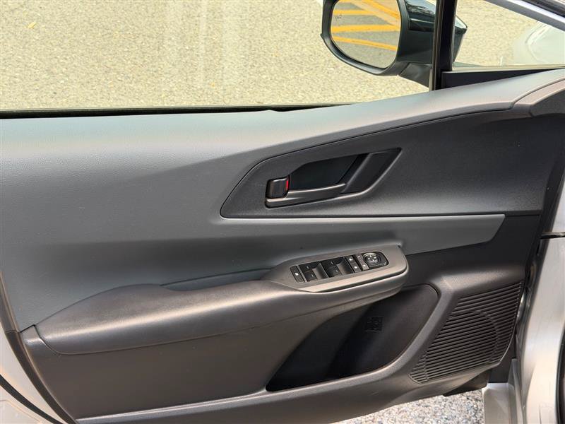 Used 2023 Toyota Prius LE FWD image 24