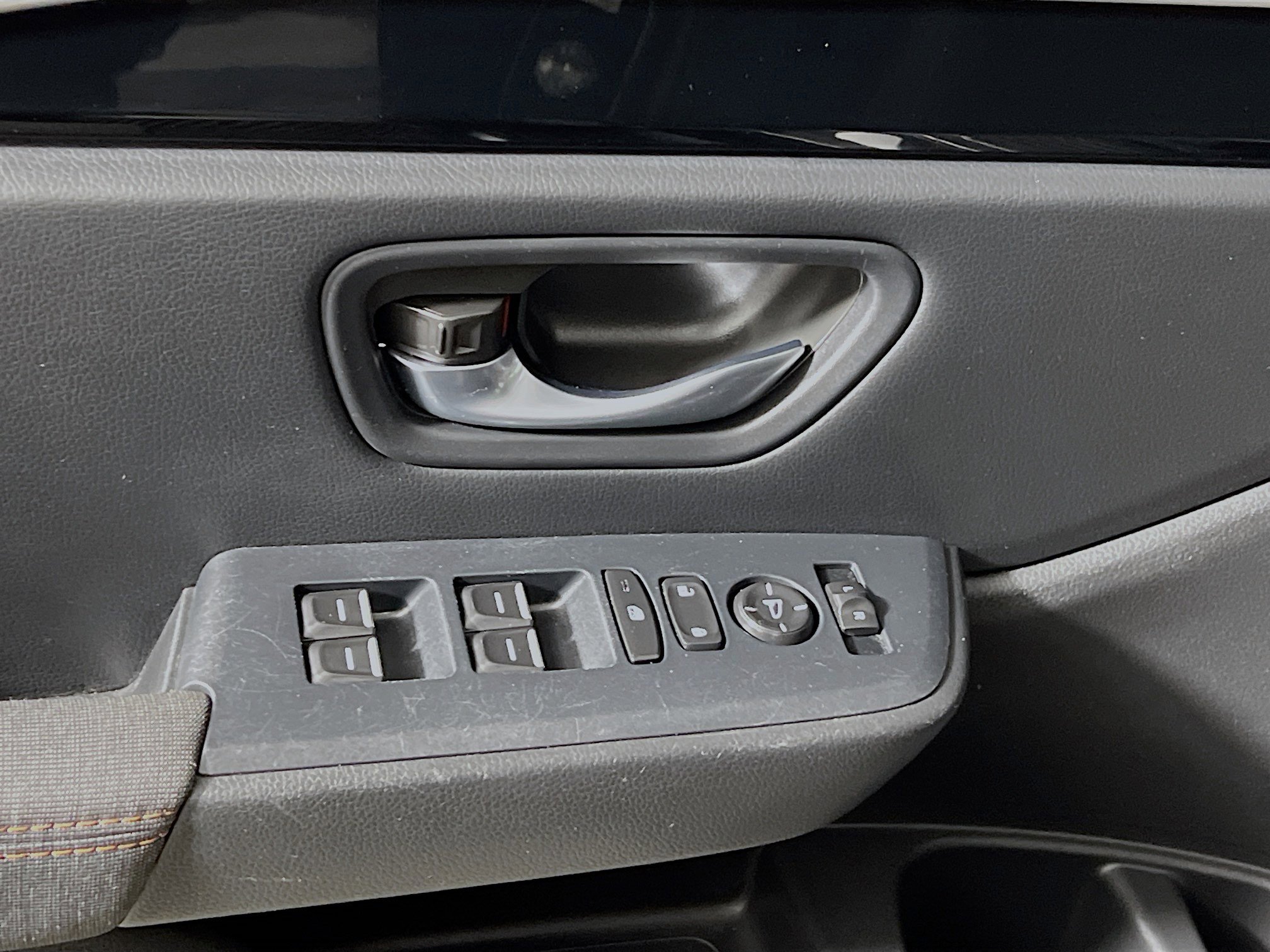 Used 2023 Honda Pilot Sport image 17