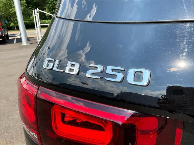 Certified 2023 Mercedes-Benz GLB 250 4MATIC image 26