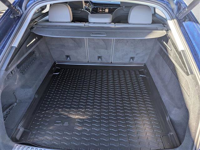 Used 2021 Audi Q8 Prestige w/ Prestige Package image 19