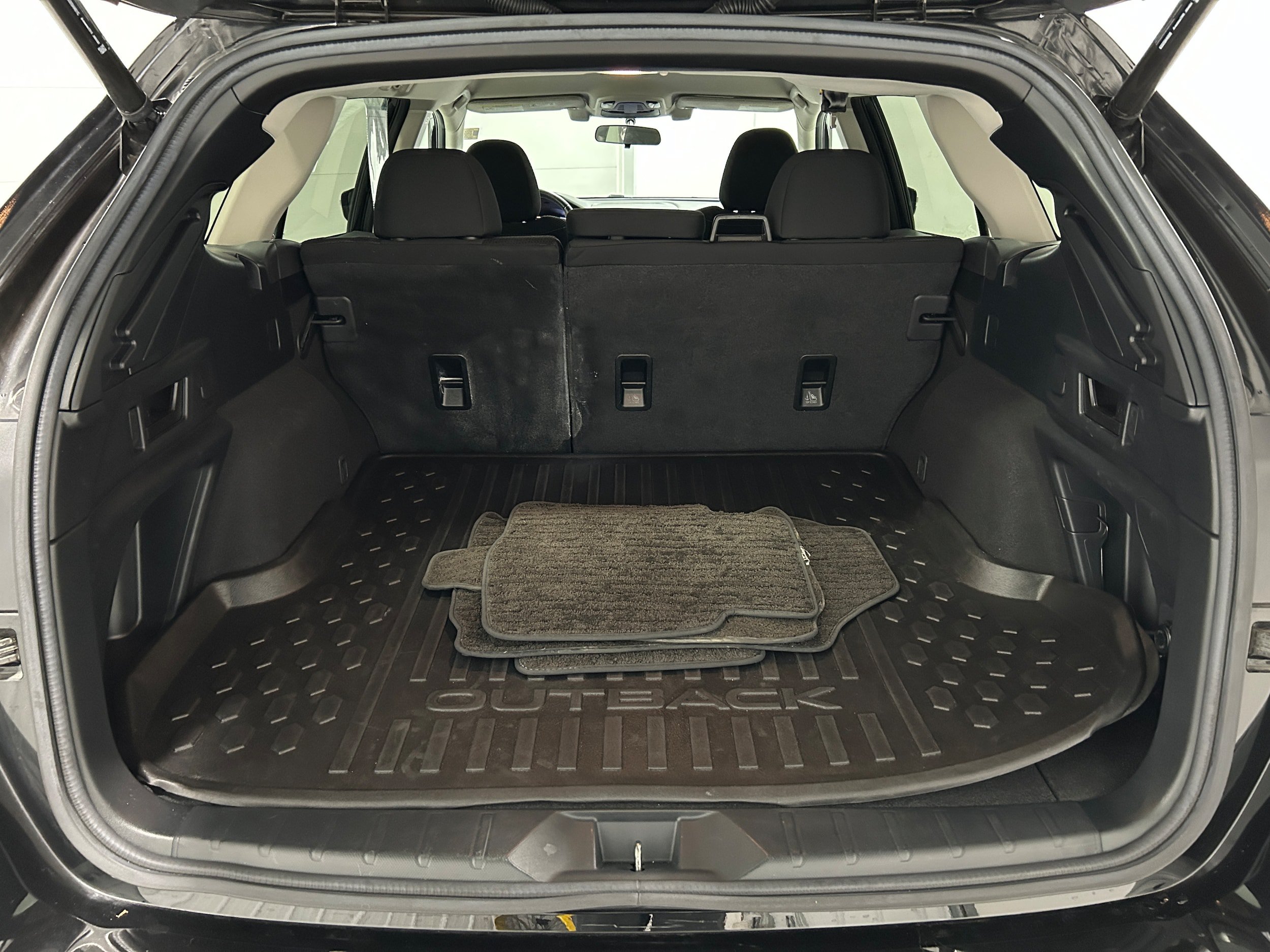 Used 2022 Subaru Outback Premium AWD/4WD image 31