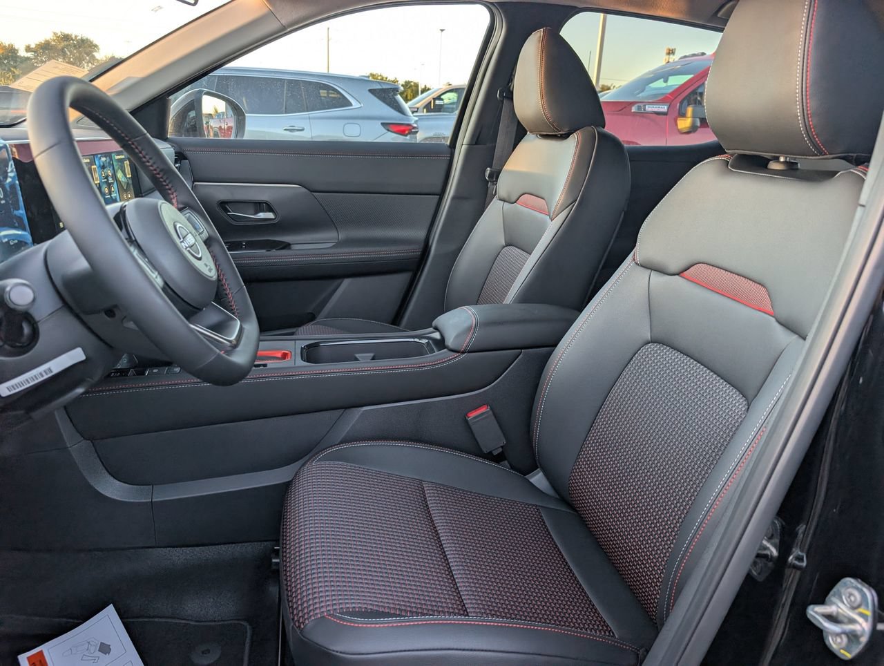 New 2027 Nissan Kicks SR FWD image 18