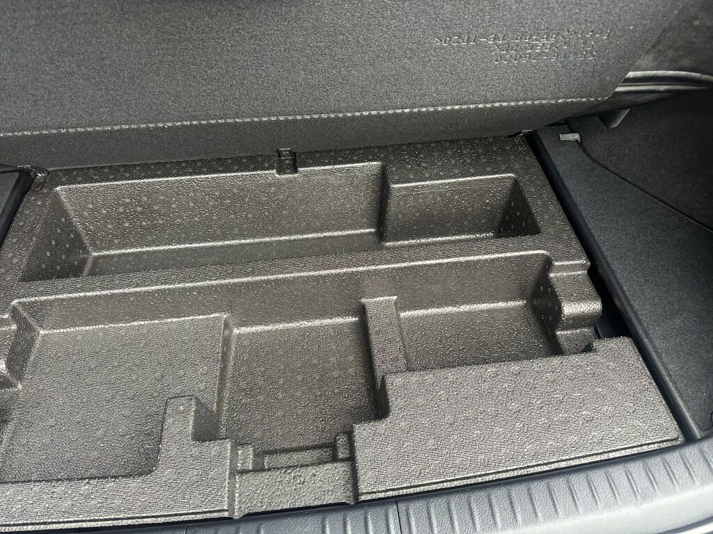 Used 2013 Lexus CT 200h image 16