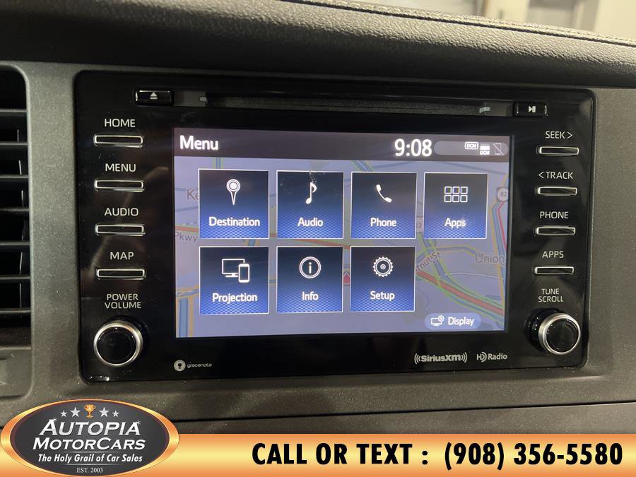 Used 2019 Toyota Sienna XLE image 44