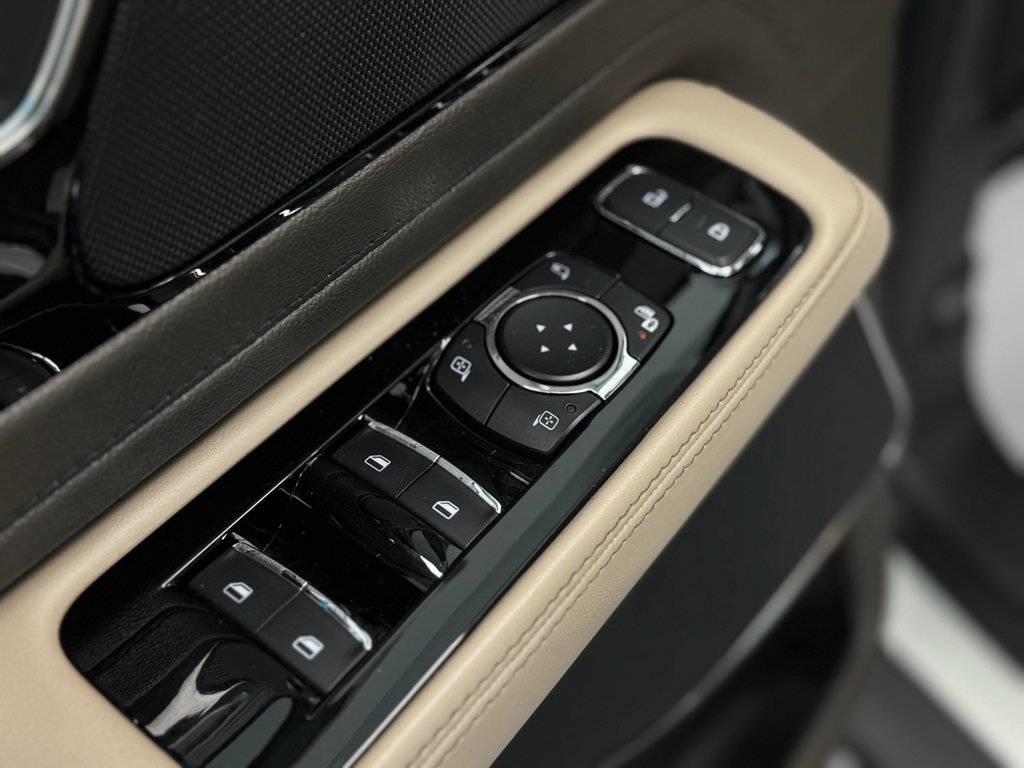 Used 2020 Lincoln Aviator Reserve w/ Equipment Group 201A AWD/4WD image 16