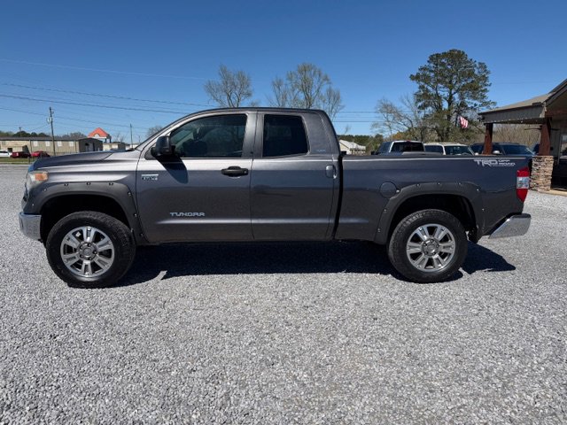 Used 2018 Toyota Tundra SR5 AWD/4WD image 2