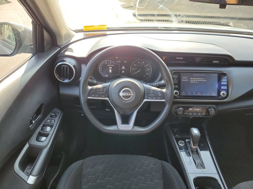 Used 2022 Nissan Kicks SV FWD image 13