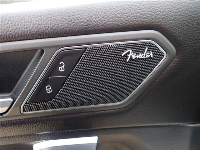 Used 2019 Volkswagen Tiguan SEL Premium image 16