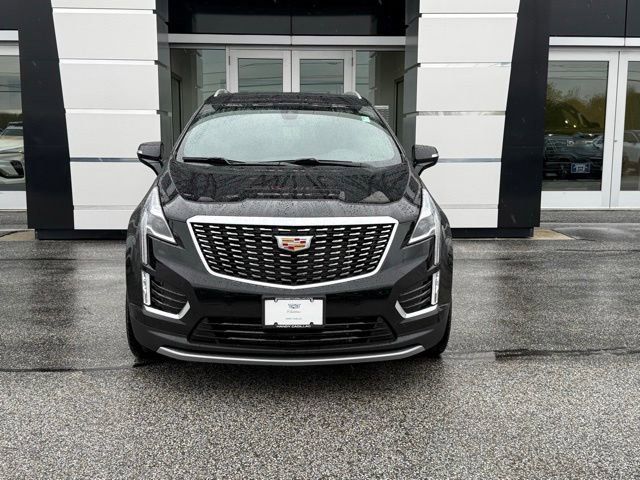 Used 2024 Cadillac XT5 Premium Luxury AWD/4WD image 2