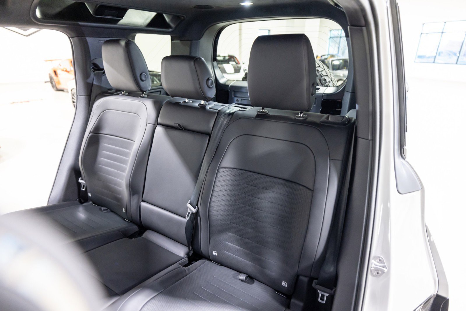 Used 2026 Land Rover Defender 110 OCTA image 40