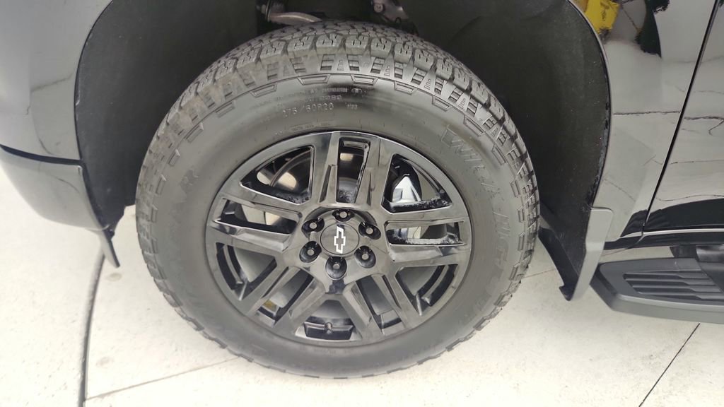 Used 2025 Chevrolet Silverado 1500 RST AWD/4WD image 30