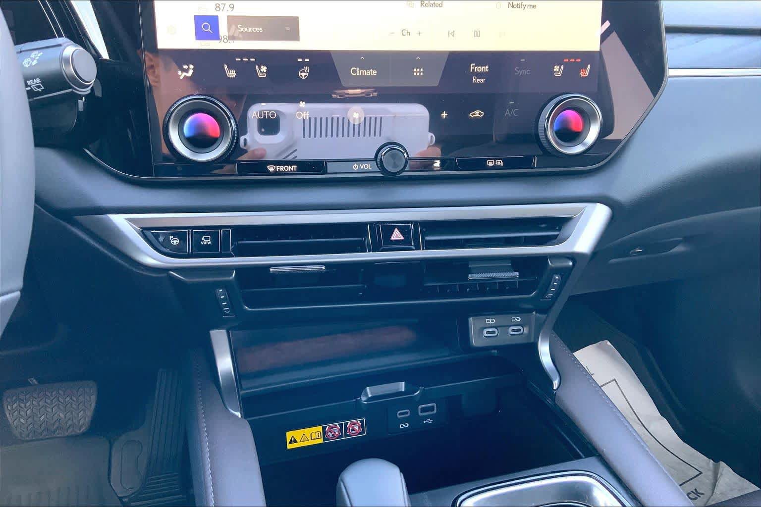 Used 2025 Lexus RX 350 w/ Convenience Package AWD/4WD image 34